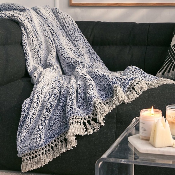 Urban Outfitters Other - Urban Outfitters Amped Fleece Fringe Trim Throw Blanket